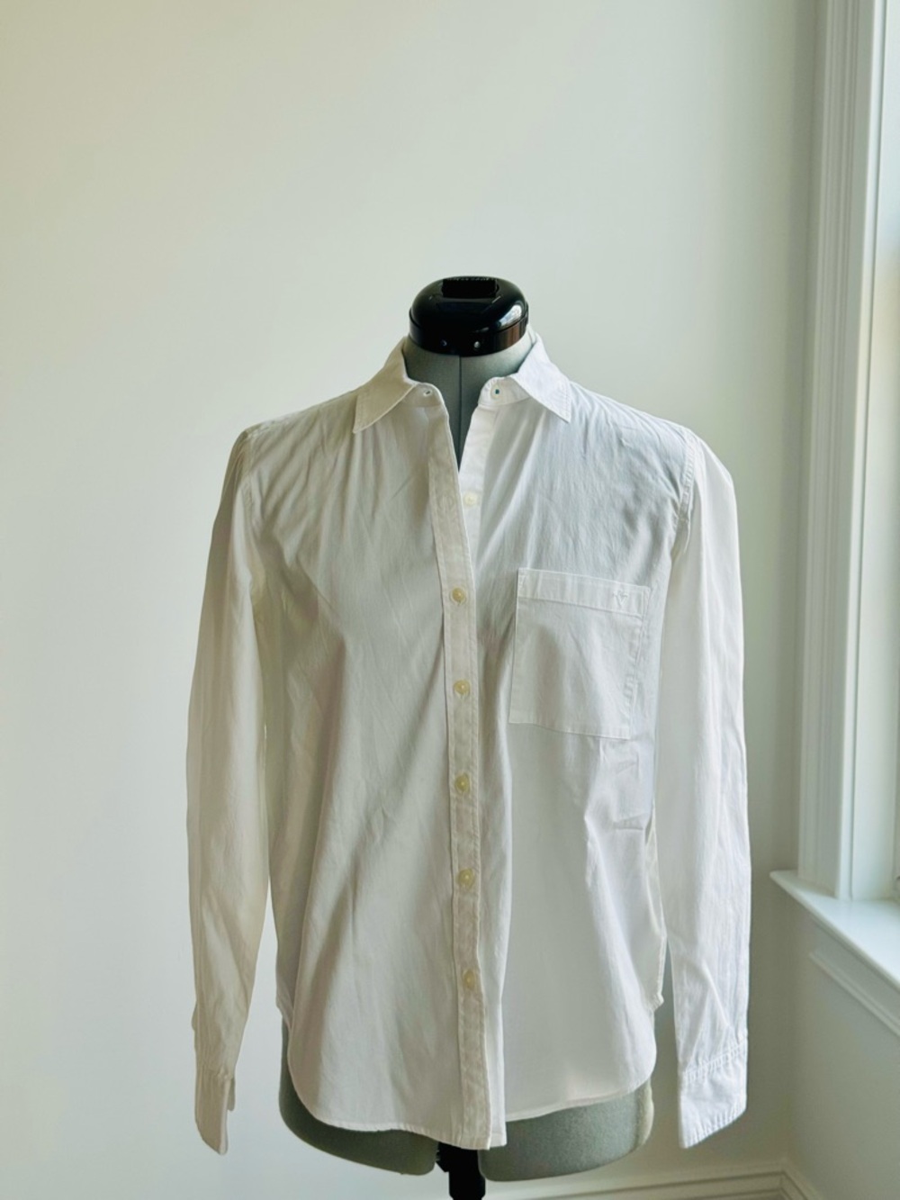 Vineyard Vines White Button Down Shirt Classic Cotton Long Sleeve Size 4